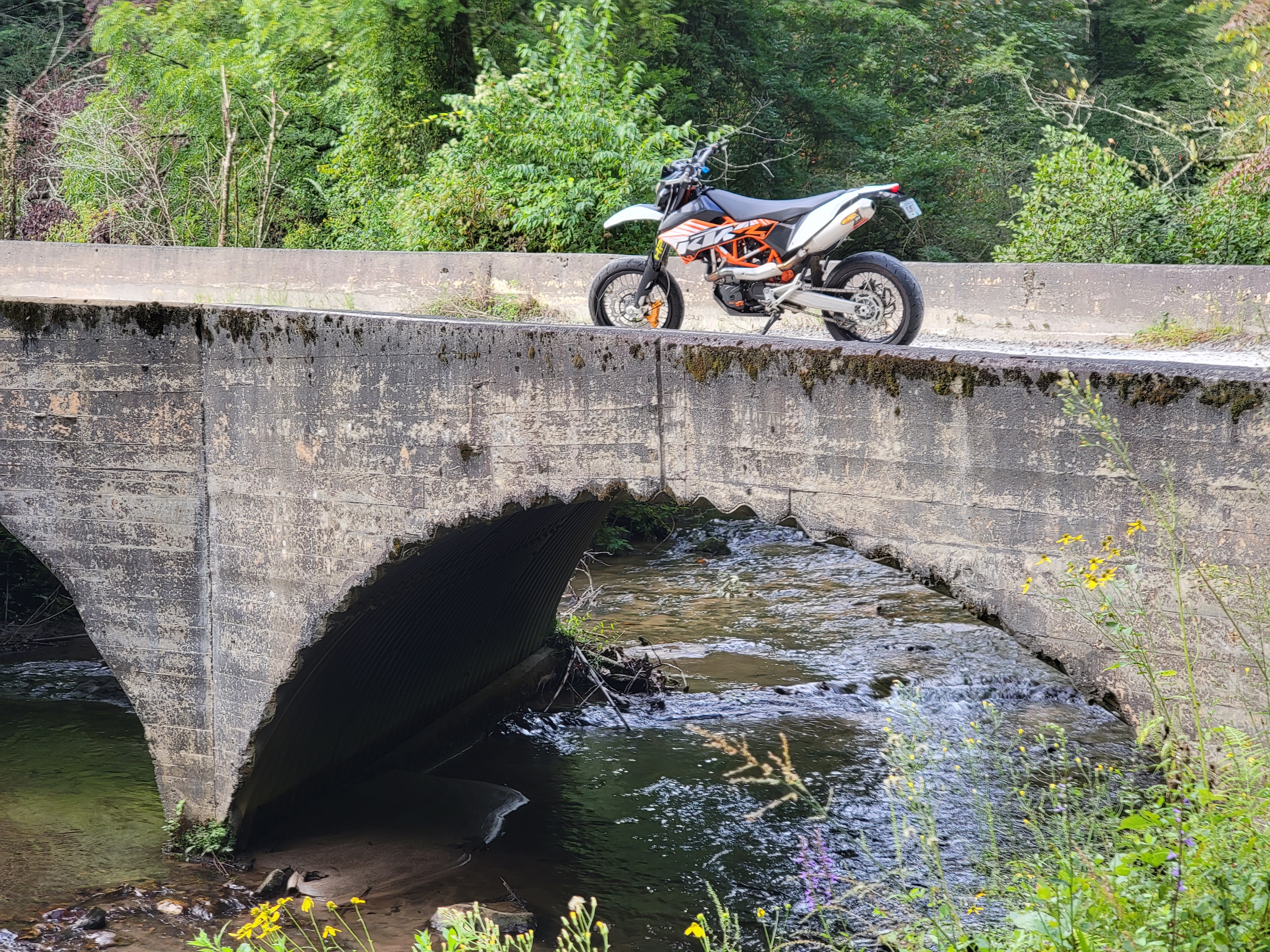 2 day 1 night Moto camping tour