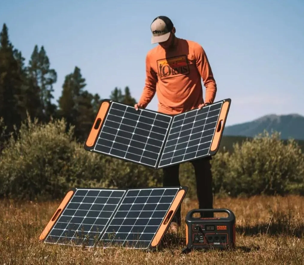 Jackery explorer 1000 with 100W solar panel